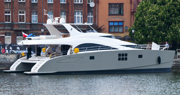 sunreef70_575x305_2.jpg promo image