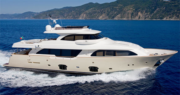 Customline-Navetta-26_575x305.jpg promo image