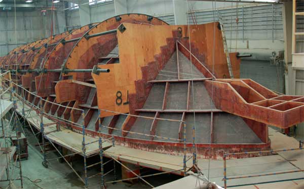 Viking 92 hull