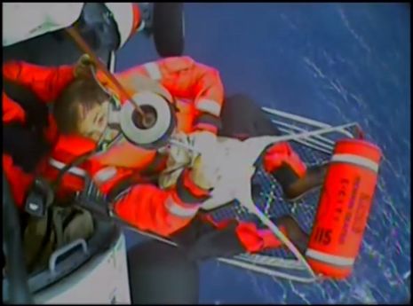 Charlie_Doane_being_rescued_by_USCG.jpg Charlie_Doane_being_rescued_by_USCG.jpg