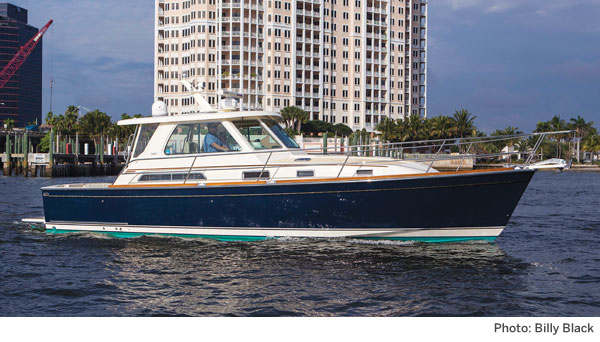 Sabre 38 – Photo by Billy Black Sabre 38 - Photo by Billy Black