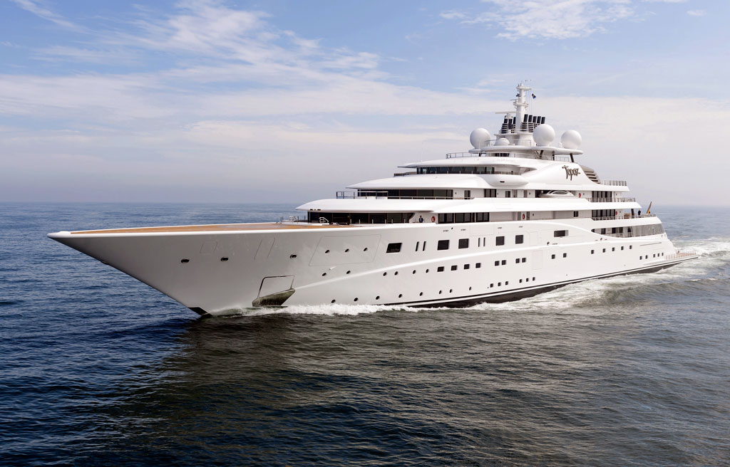 megayacht Topaz