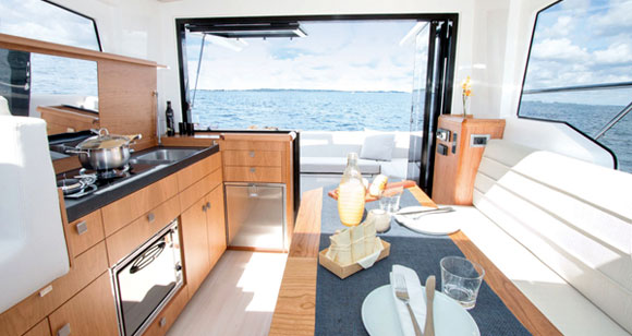 Sealine_C330_prm.jpg promo image Sealine_C330_prm.jpg promo image