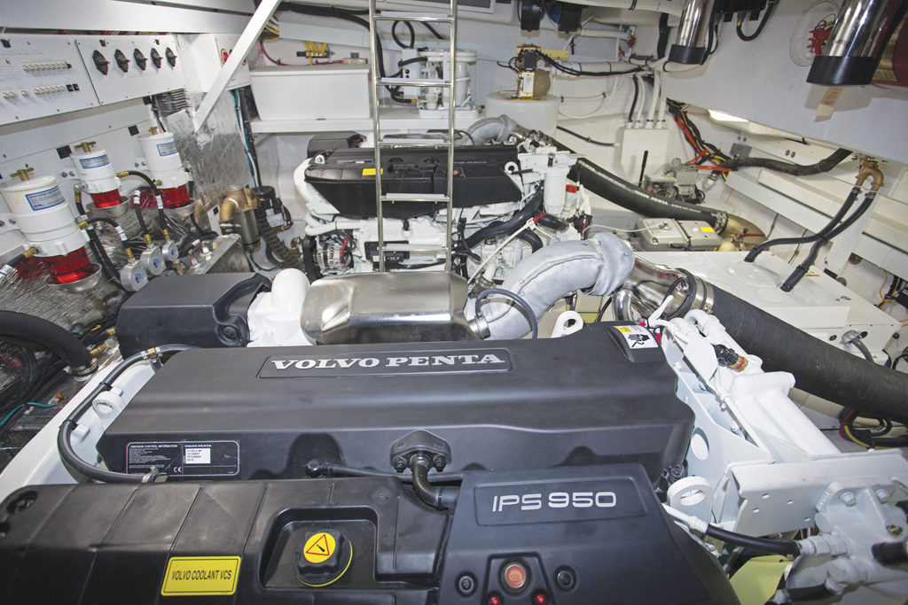 Cruisers 54 Cantius Engine Room – click to enlarge Cruisers 54 Cantius Engine Room - click to enlarge
