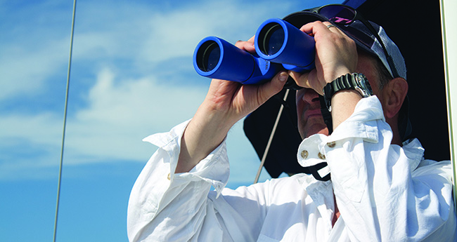 binoculars_jw_prm650.jpg promo image