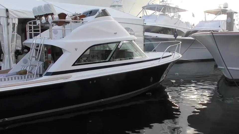 Bertram 35 at FLIBS 2016