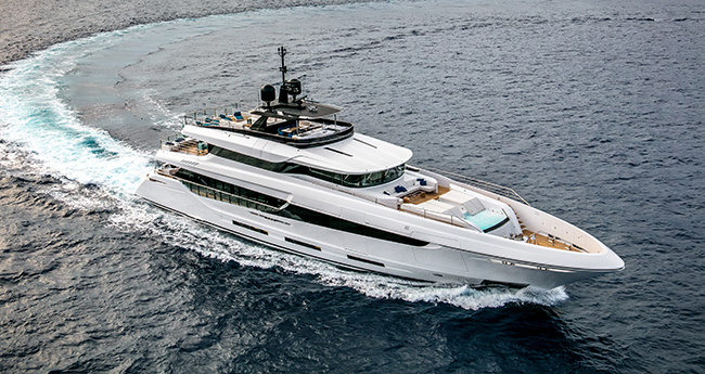 Mangusta-Oceano-42-prm650-2.jpg promo image