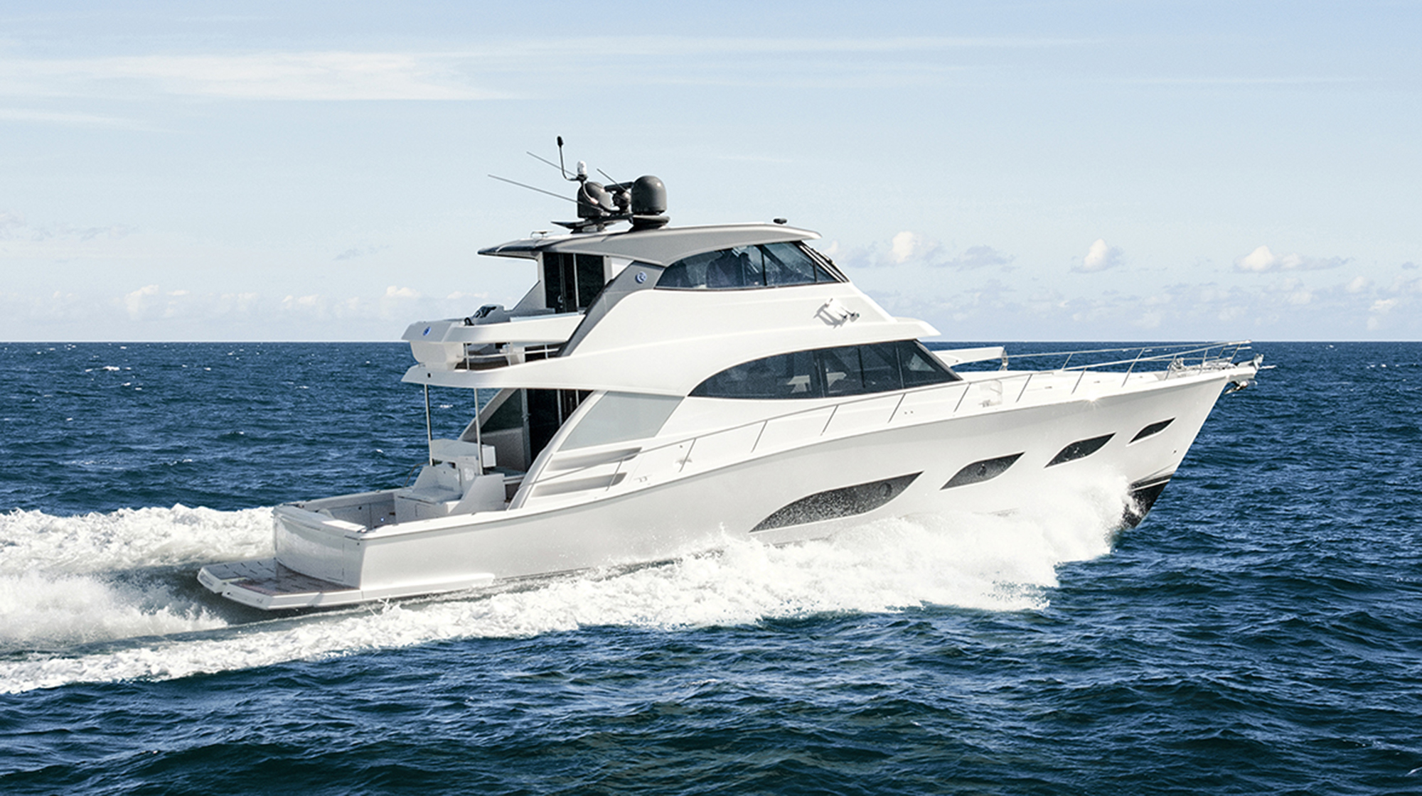 r1Riviera-68-Sports-Motor-Yacht-Running-LOW r1Riviera-68-Sports-Motor-Yacht-Running-LOW