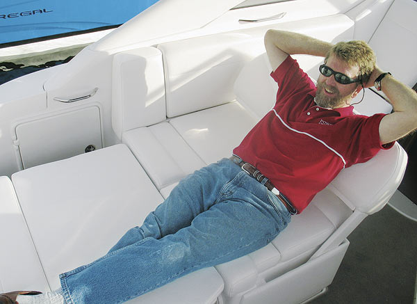 regal2860-yacht-g5.jpg promo image