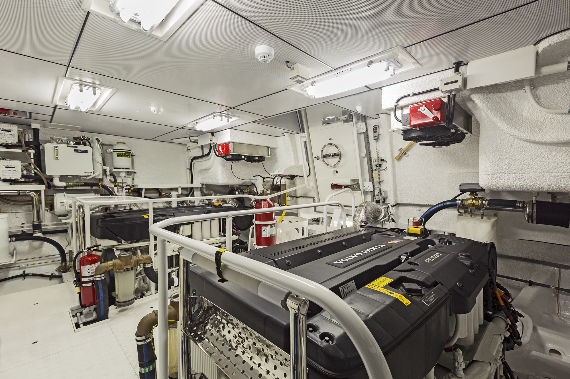 Engine Room 009 ©Jim Raycroft