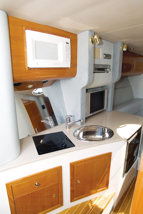 hustler49-yacht-g3.jpg promo image