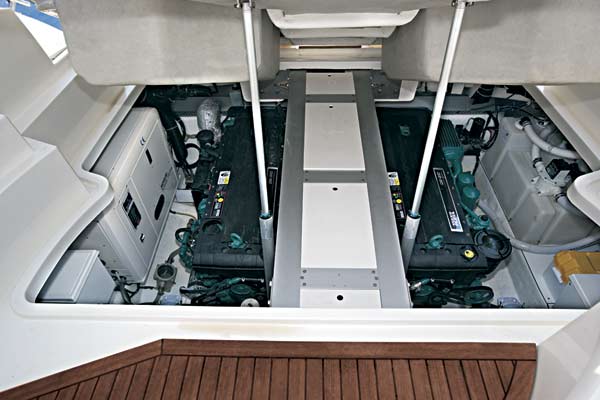 atlantis39-yacht-g11.jpg promo image