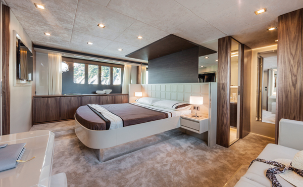 03_ABS64Fly-Master-stateroom.jpg promo image