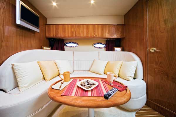 oceanusvoyager-yacht-g4.jpg promo image