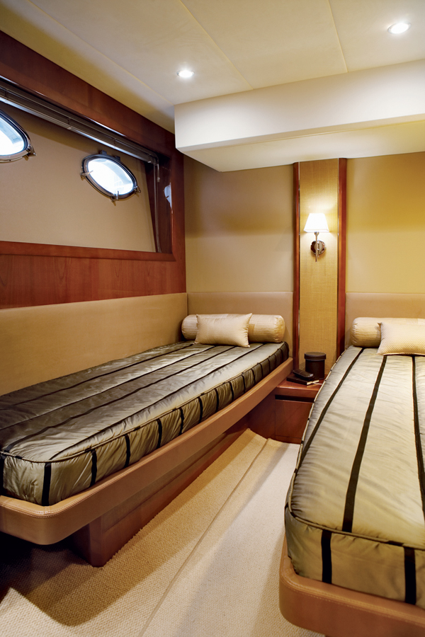 vikingv53-yacht-g3.jpg promo image