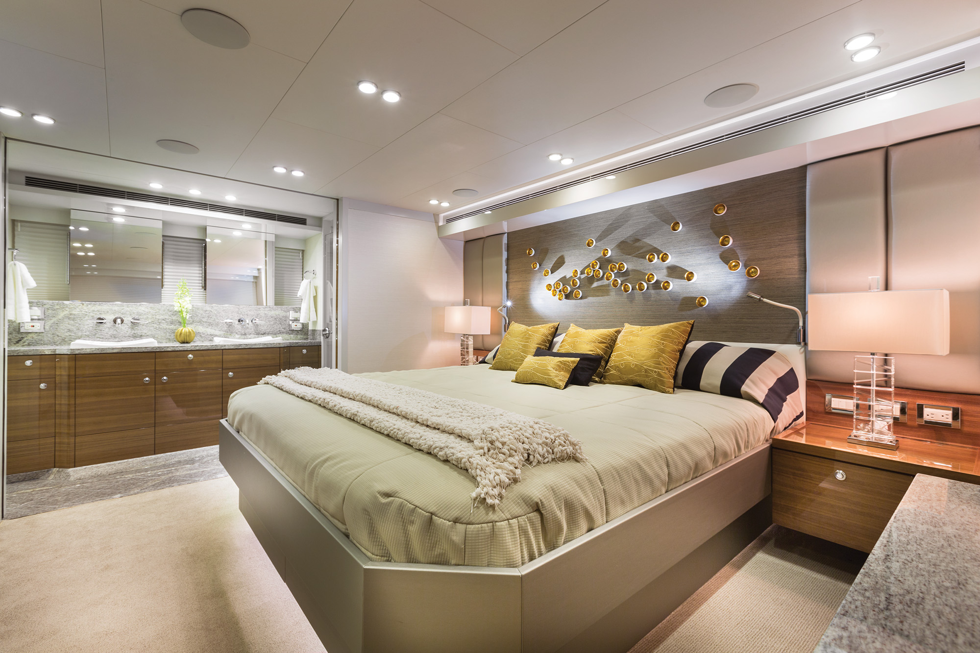 The full-beam master comes with a decorative custom headboard.