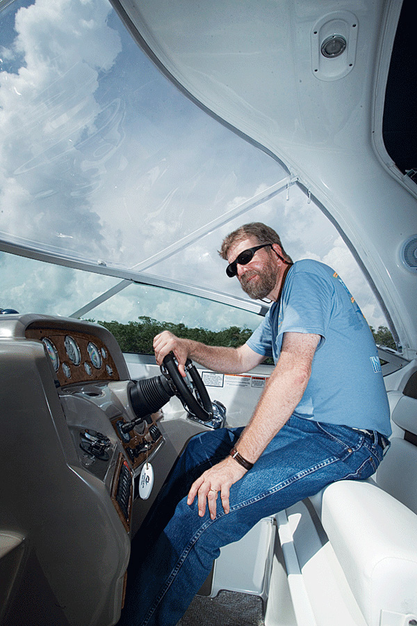rinker350express-yacht-g4.jpg promo image