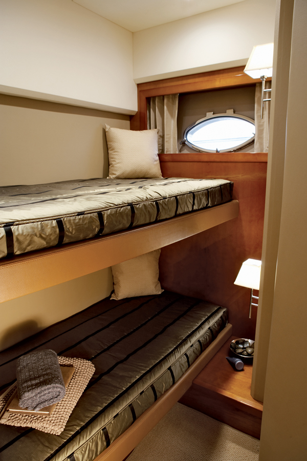 vikingv53-yacht-g8.jpg promo image