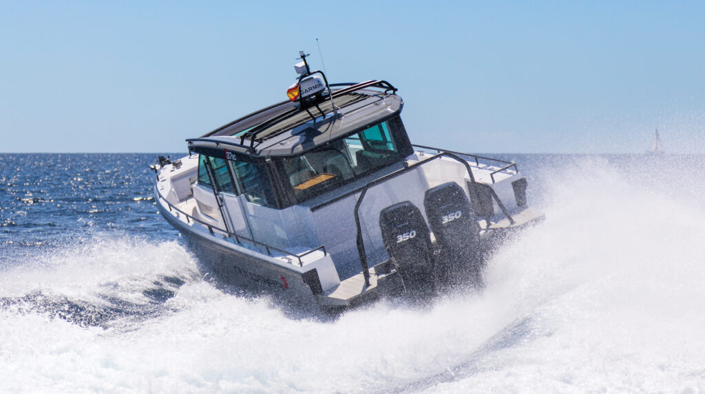 Axopar-37-SC-aft-prm