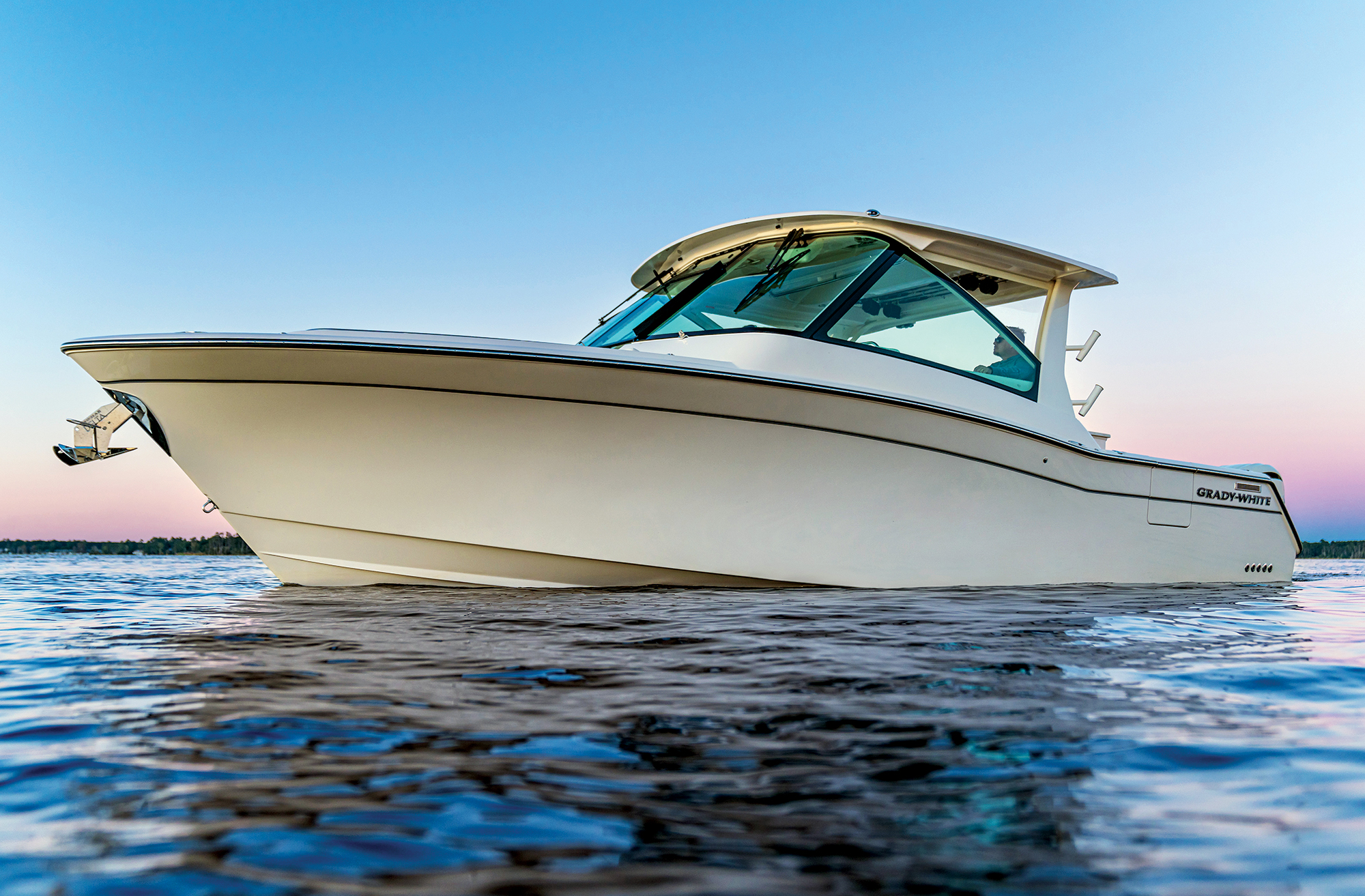 featured_Grady-White Freedom 345 Grady-White Freedom 345