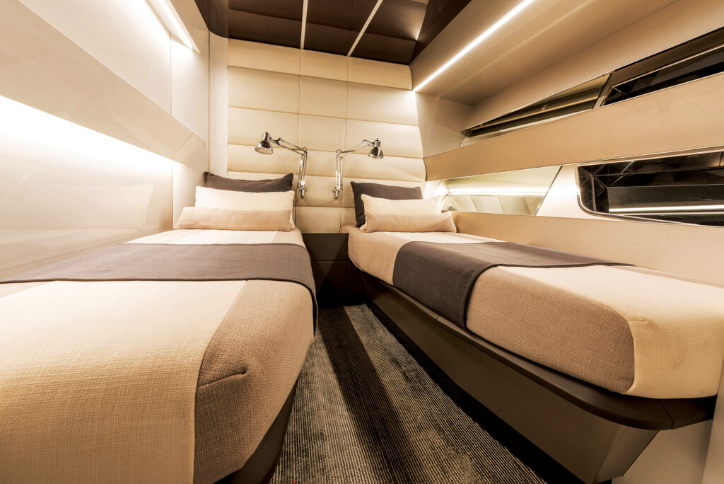 Arcadia Sherpa 60 guest cabin
