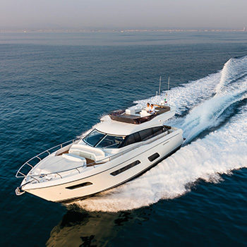 Ferretti 550
