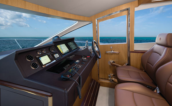 05-Dyna-60-Helm.jpg promo image