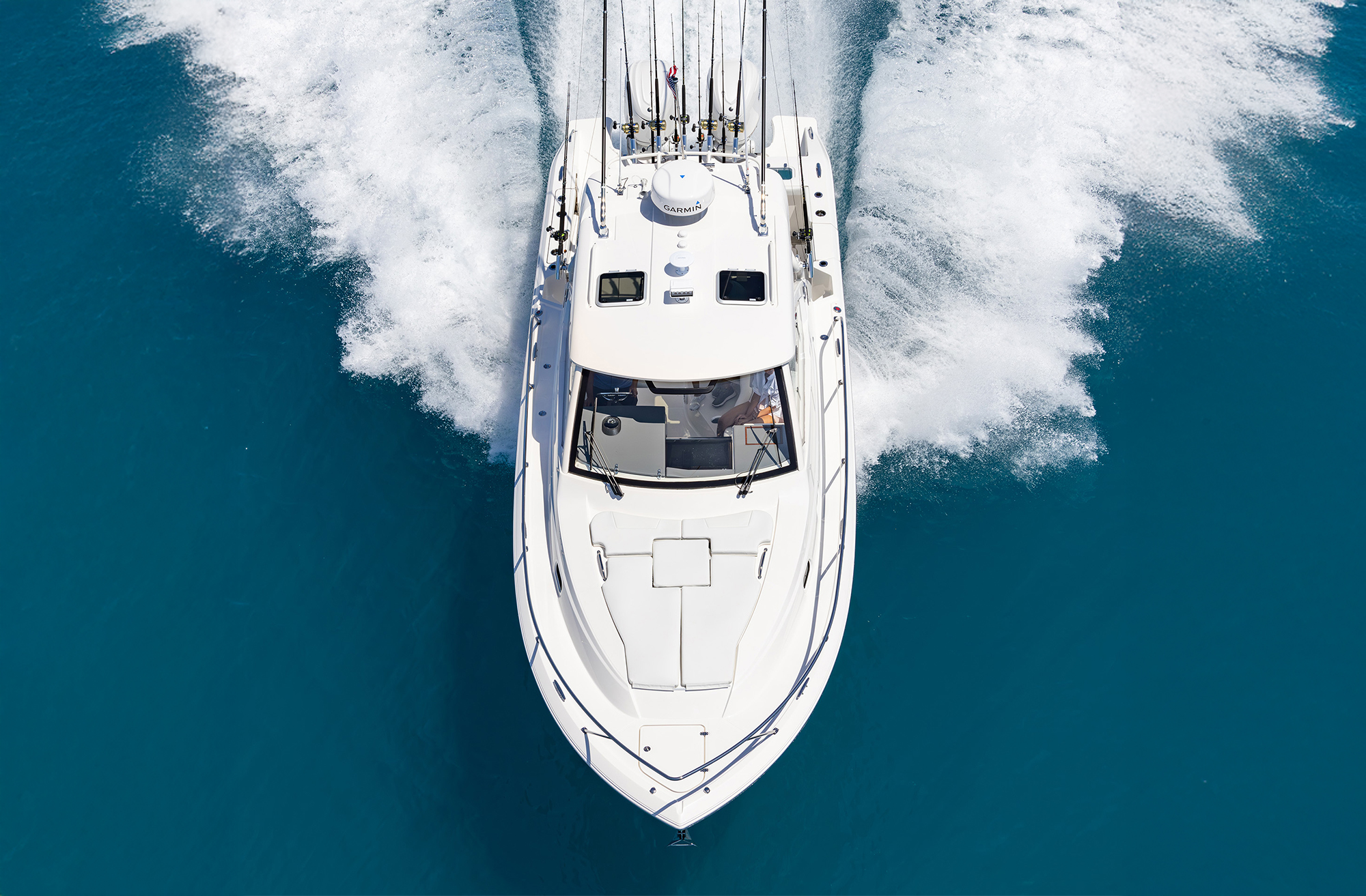 The 2025 Pursuit OS 325 Offshore