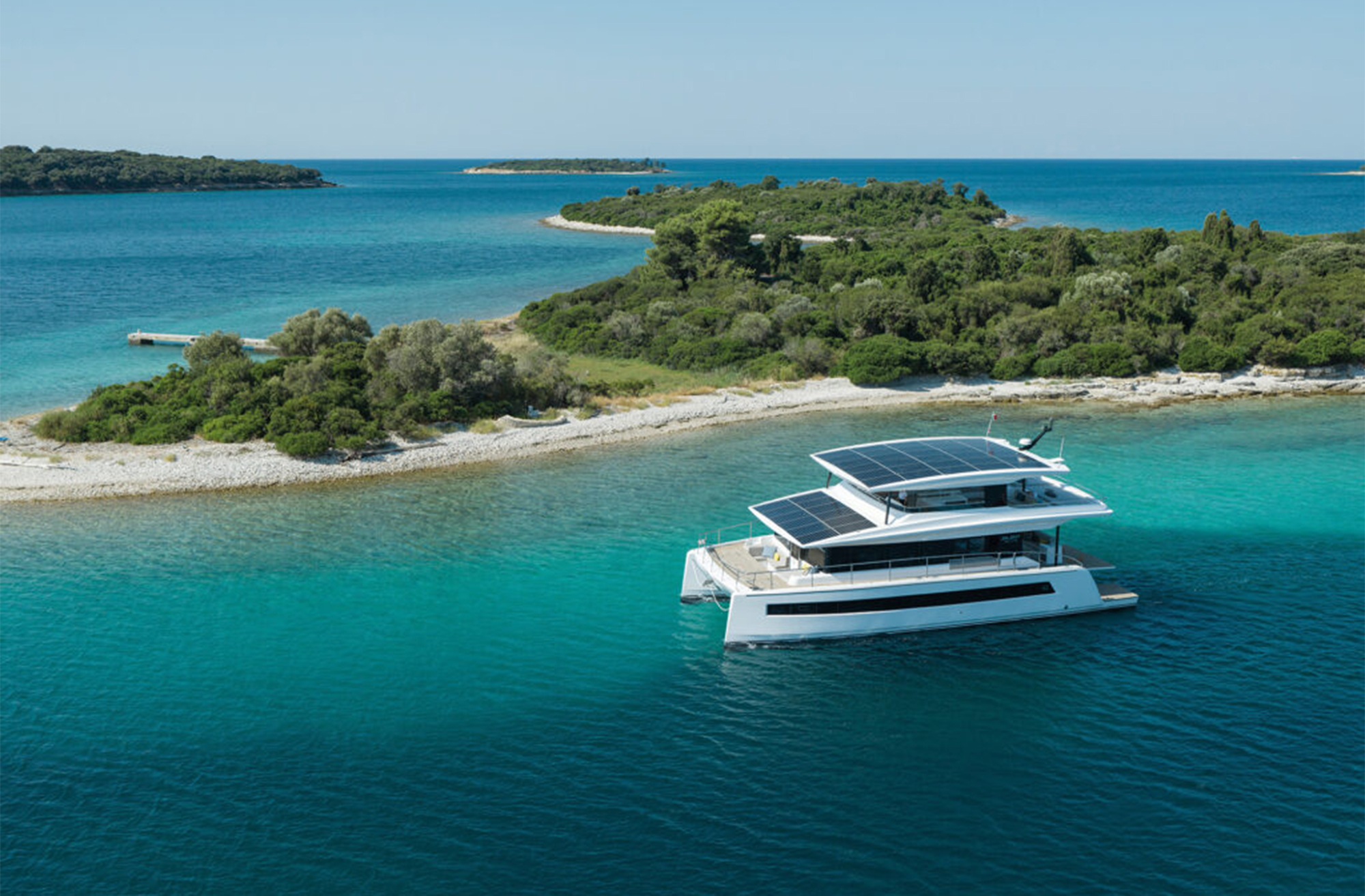feat-silent62-potd Yacht in the Caribbean