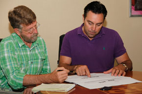 Capt. Bill Pike and Grand Banks CEO Mark Richards