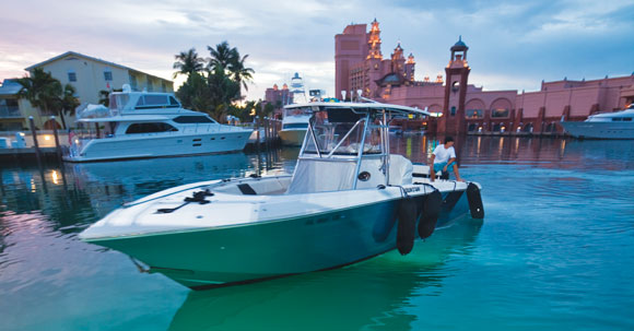 32-foot Fountain center console