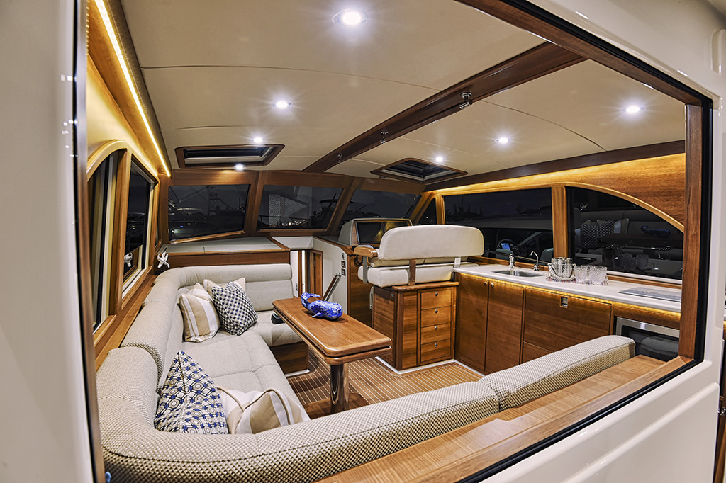 09-eastbay44.jpg promo image