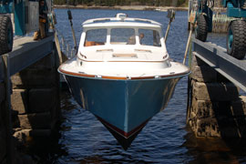 Fog Dog - Hinckley Talaria 40