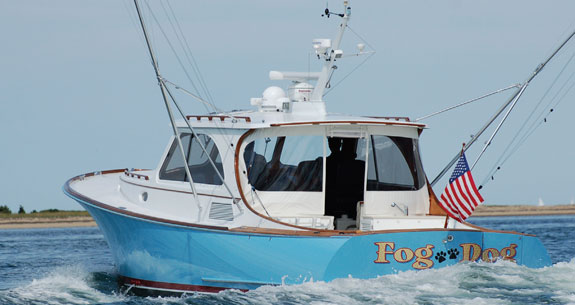 hinckley_talaria_40_575x305.jpg promo image