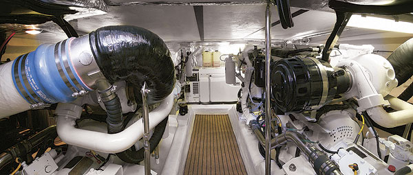 riviera51-yacht-g8.jpg promo image