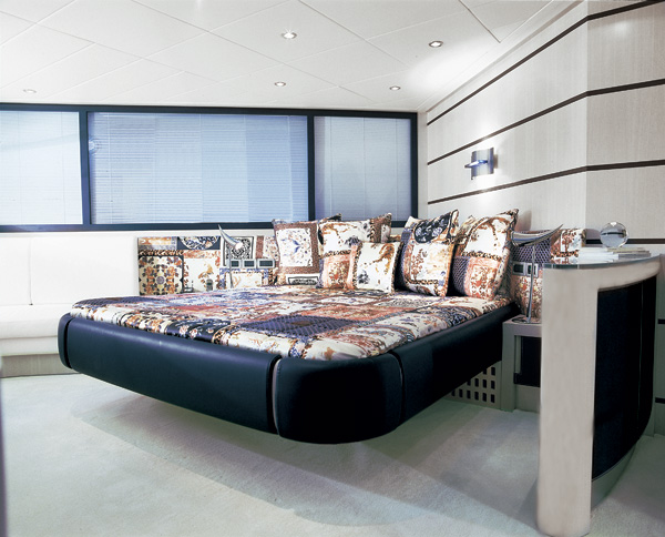 pershing115-yacht-g3.jpg promo image