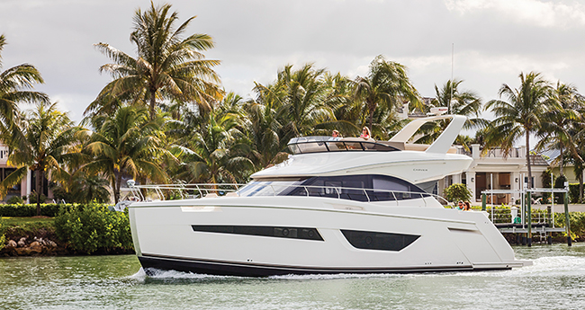 Carver C52 Command Bridge - Power & Motoryacht