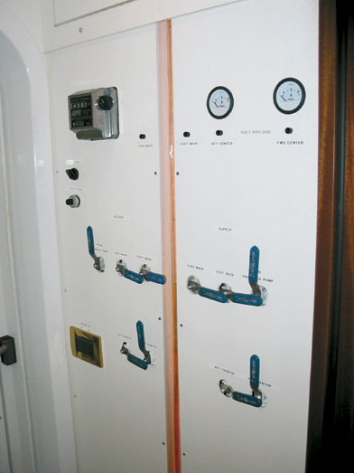 rayburn88-yacht-g7.jpg promo image