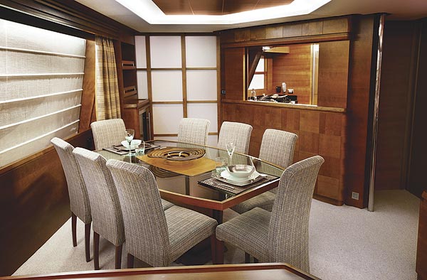 azimut85-yacht-g1.jpg promo image
