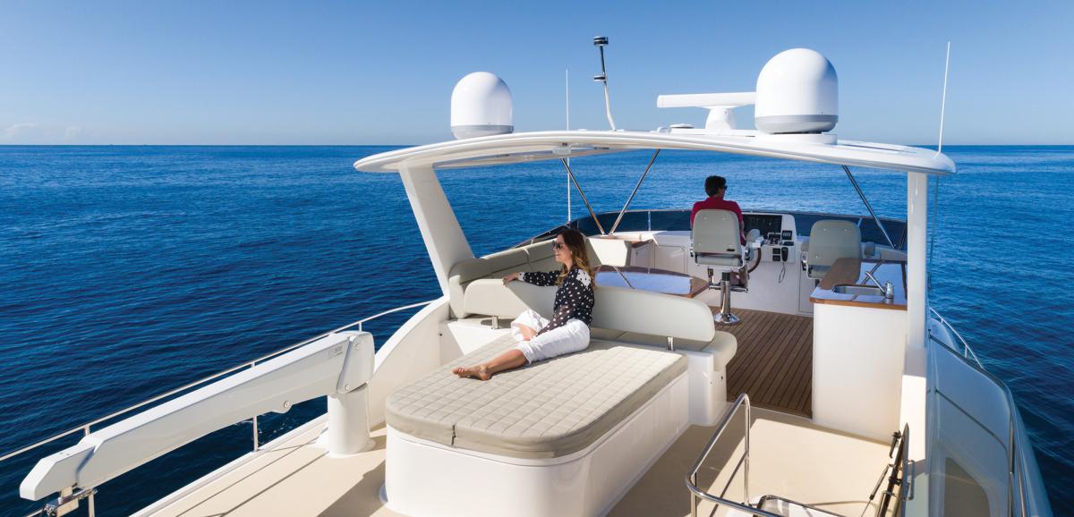 Grand Banks 60 flybridge