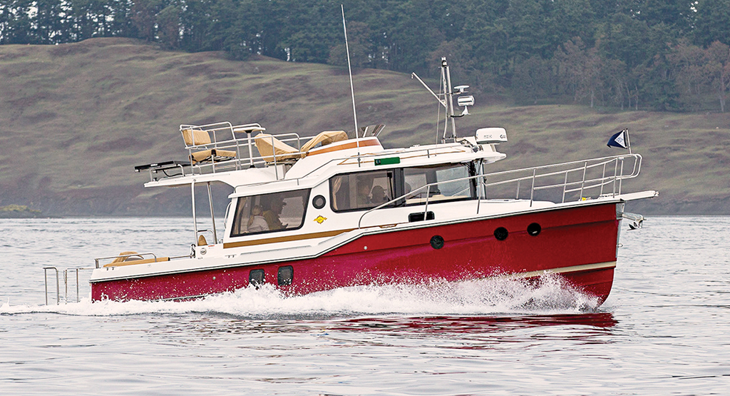 ranger-tugs-r-29-cb-main-car.jpg promo image