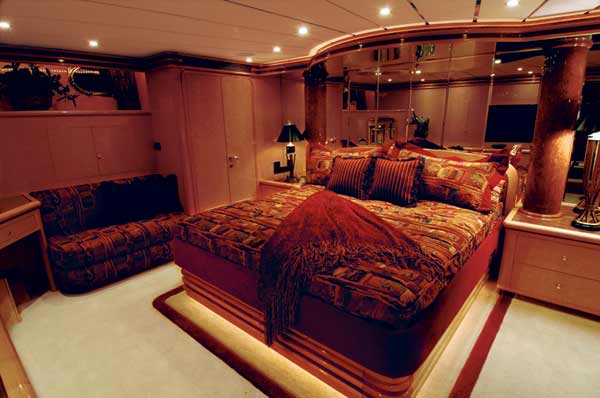 oceanalexander98_yacht-g7.jpg promo image