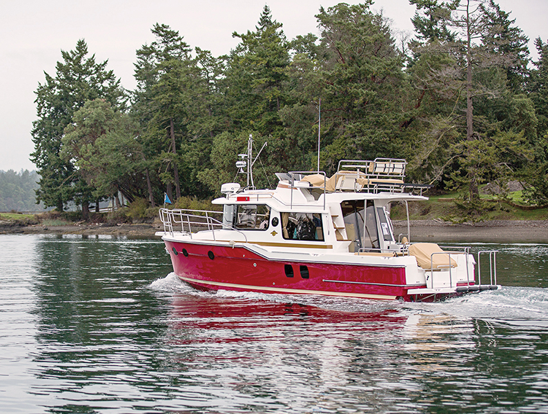 02-ranger-tugs-r-29-cb.jpg promo image