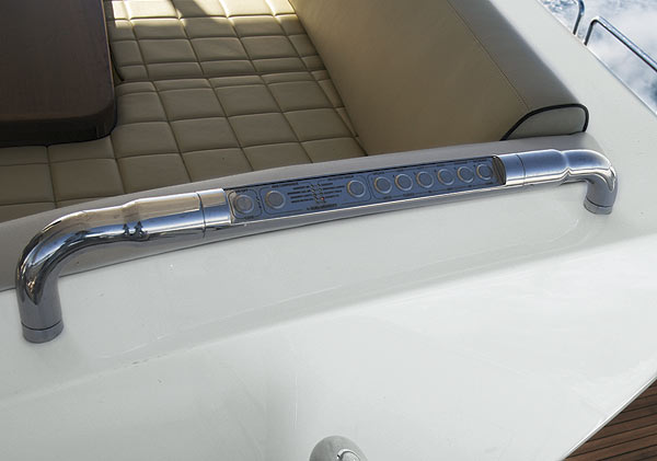 azimut85-yacht-g15.jpg promo image