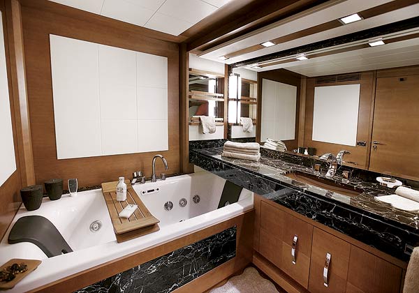 azimut85-yacht-g4.jpg promo image