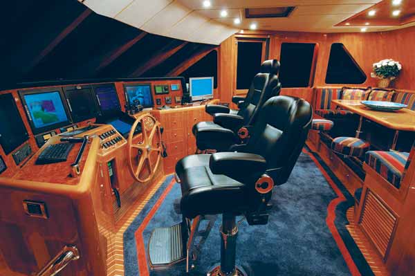 oceanalexander98_yacht-g2.jpg promo image