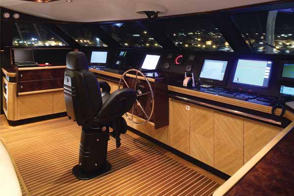 saramour-yacht-g12.jpg promo image