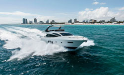 Click here to see more photos of the Astondoa 72 GLX