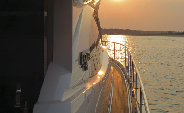 02_lazzara_lmy_64.jpg promo image