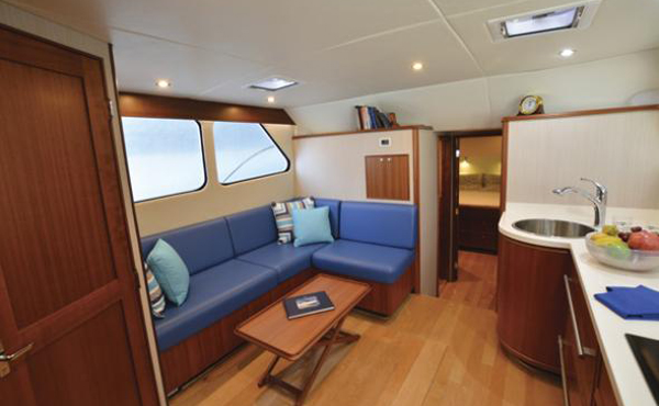 06_huckins45_int.jpg promo image